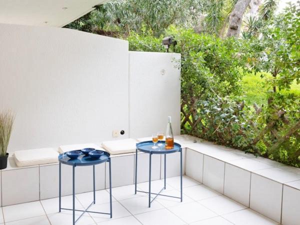 Vouliagmeni'S Secret Garden Near The Sea Apartamento Atenas Exterior foto