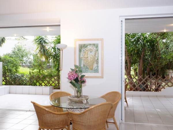 Vouliagmeni'S Secret Garden Near The Sea Apartamento Atenas Exterior foto