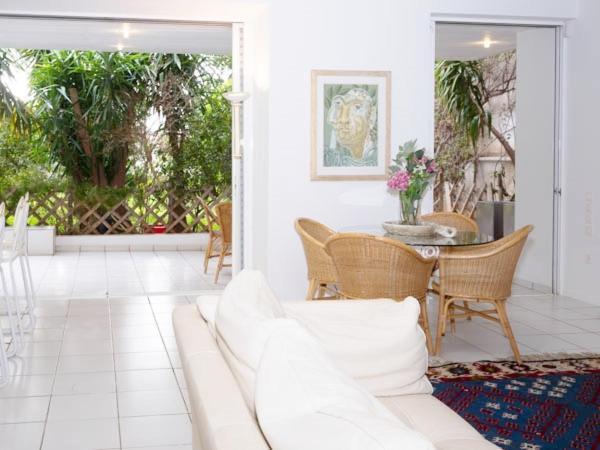 Vouliagmeni'S Secret Garden Near The Sea Apartamento Atenas Exterior foto